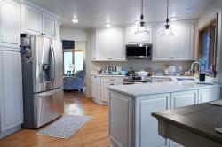 Click to enlarge image  - A beautiful new kitchen - 